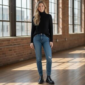 NWT Hudson Jeans Women’s Krista Super Skinny Crop‎ Slight Distressing